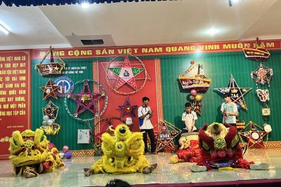 CÔNG ĐOÀN TỔ CHỨC TẾT TRUNG THU CHO CON EM CÁN BỘ – GIÁO VIÊN – NHÂN VIÊN