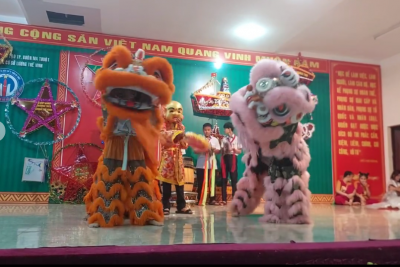ĐỘI THIẾU NIÊN NHÀ TRƯỜNG TỔ CHỨC HOẠT ĐỘNG TRUNG THU CHO HỌC SINH